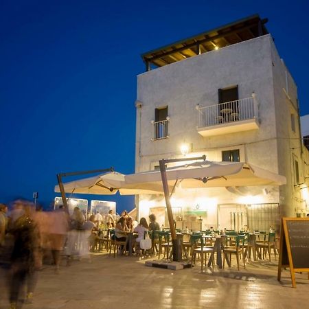 Casa Vacanze Antiche Mura E Poi 모노폴리 외부 사진