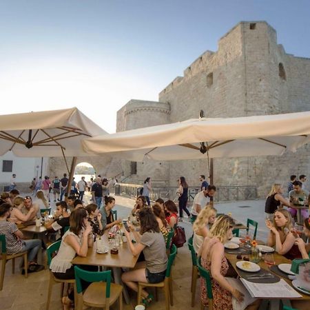 Casa Vacanze Antiche Mura E Poi 모노폴리 외부 사진