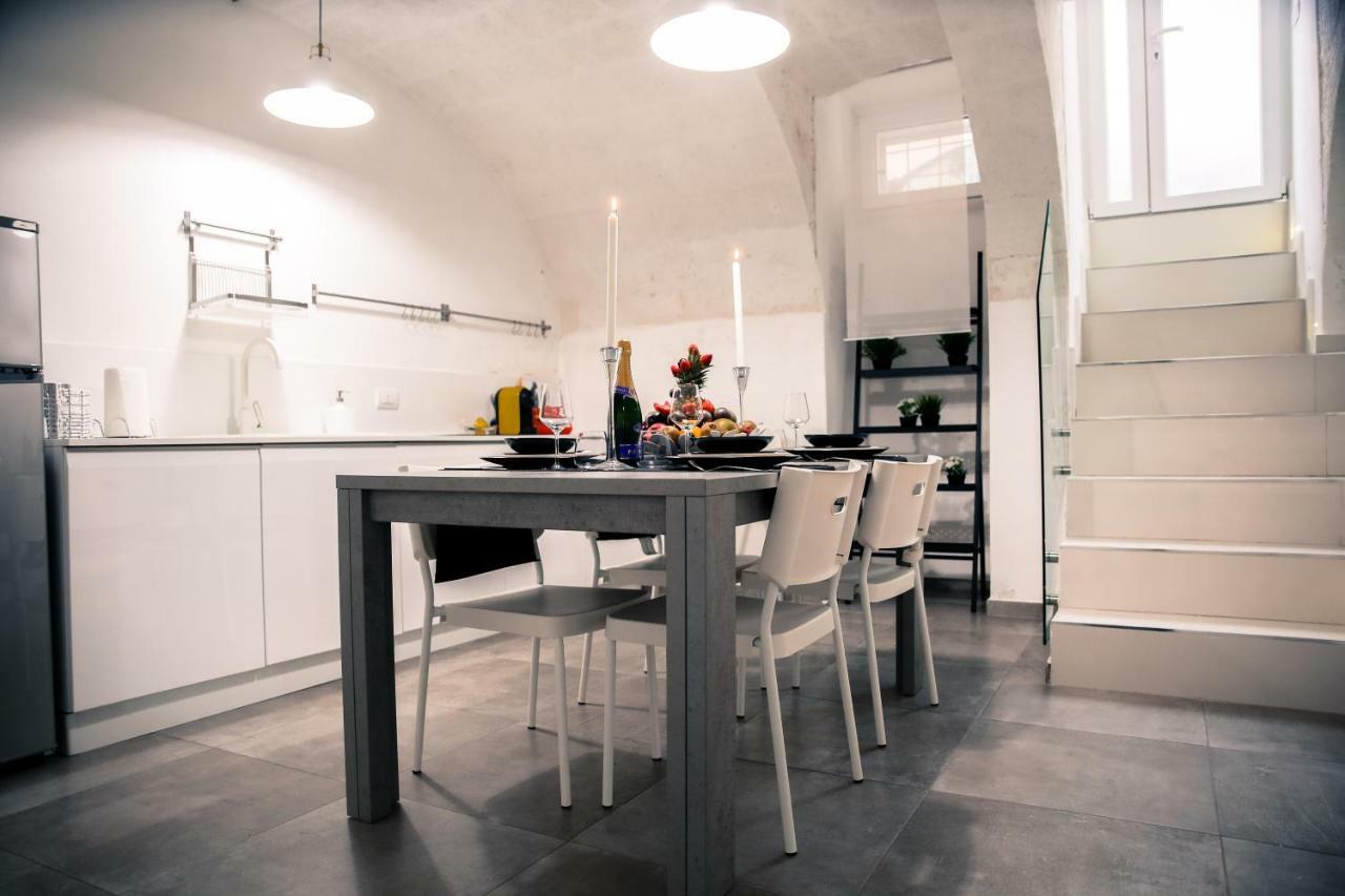 Casa Vacanze Antiche Mura E Poi 모노폴리 외부 사진
