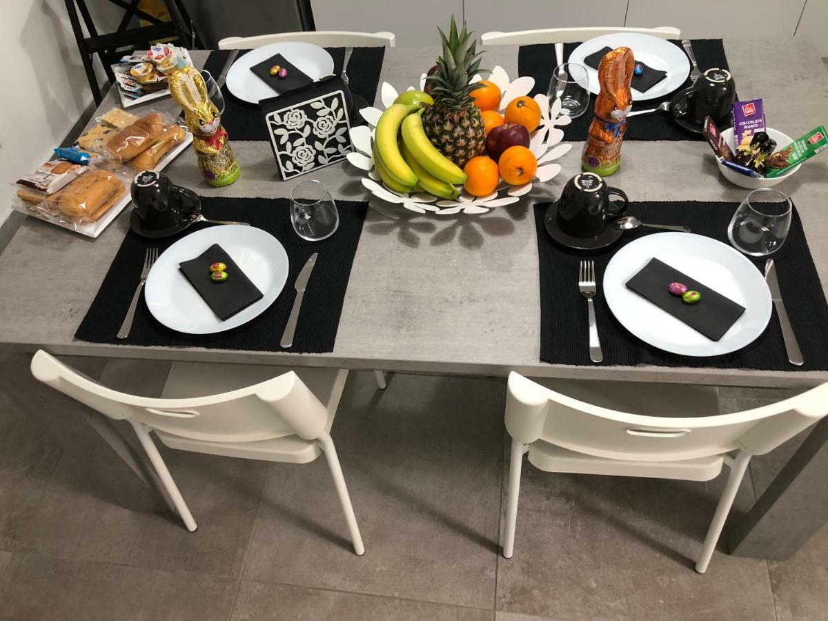 Casa Vacanze Antiche Mura E Poi 모노폴리 외부 사진